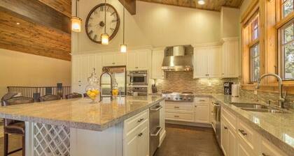 Sierra Sanctuary, 4 BDR in Schaffer's Mill Lake Tahoe, Golf & Club Amenities!