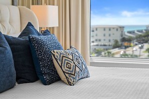 4 Schlafzimmer, Schreibtisch, Bügeleisen/Bügelbrett, WLAN