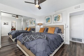 2 bedrooms, desk, iron/ironing board, travel cot