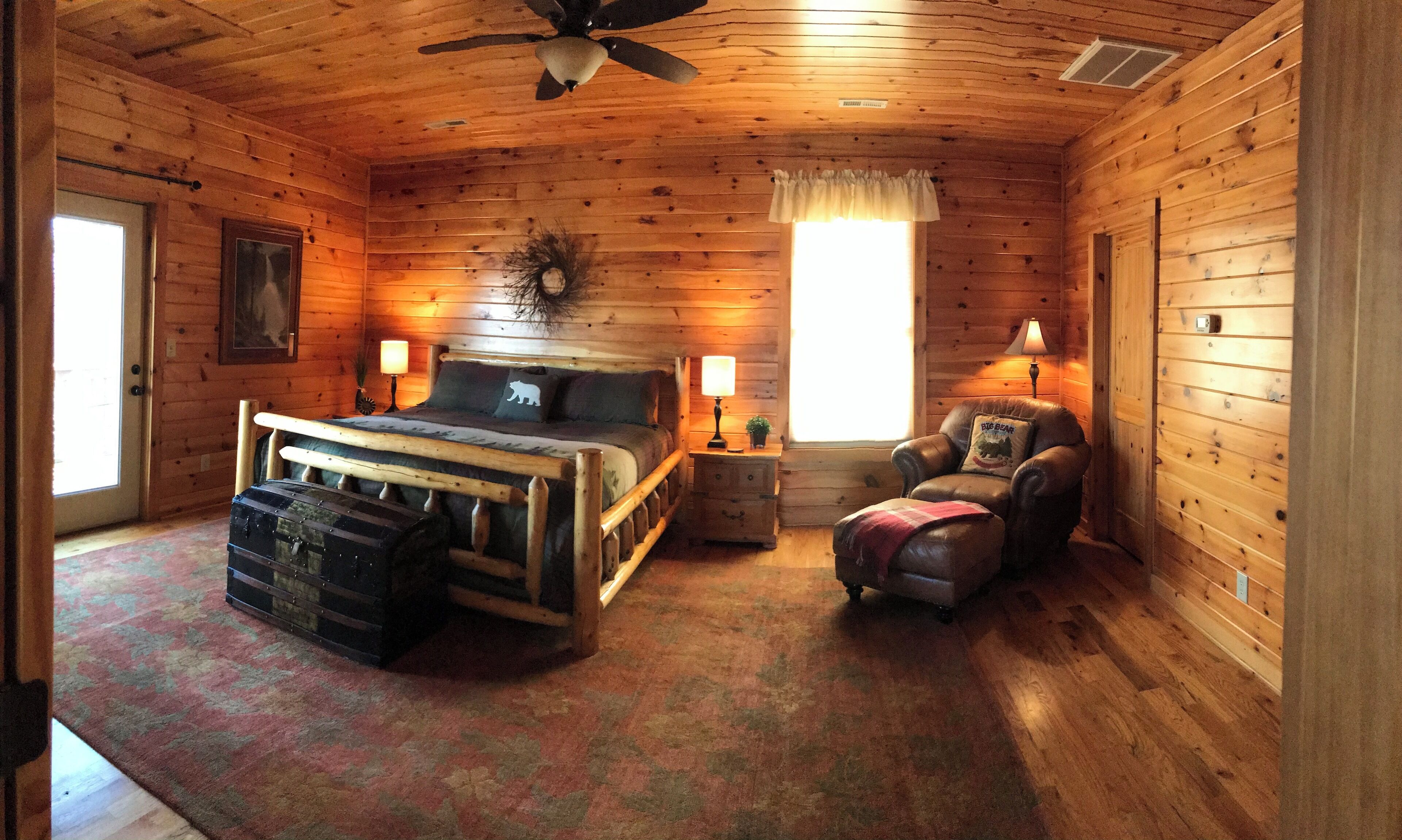 3 bedrooms, iron/ironing board, travel cot, free WiFi