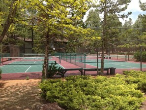 Sport court -  Pinetop Lakes CClub, One Level, AC, Private, Gated, Close To Amenities! (Pinetop)