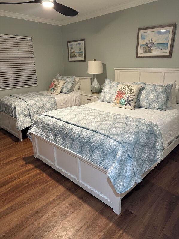 2 bedrooms, iron/ironing board, travel cot, free WiFi