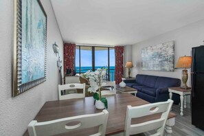 Interior - Great Direct Oceanfront 1 BR/1BA central location (Myrtle Beach)