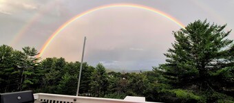 Watch 4th fireworks from deck! Hot tub-Mountain Views-Spacious 7+BD-4B