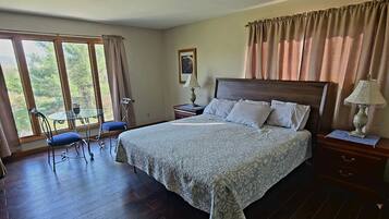 8 habitaciones, tabla de planchar con plancha y wifi gratis