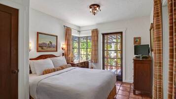 3 Schlafzimmer, Schreibtisch, BĂŒgeleisen/BĂŒgelbrett, kostenloses WLAN