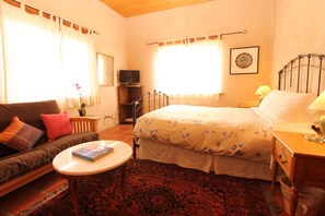2 bedrooms, desk, iron/ironing board, travel crib