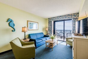 Smart TV - 3 Bedroom 2 Bath, Direct Oceanfront, Central, Water park (Myrtle Beach)