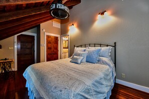 5 間睡房、熨斗/熨衫板、可攜式嬰兒床、免費 Wi-Fi