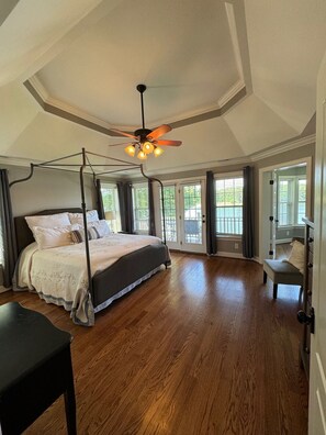 5 habitaciones, tabla de planchar con plancha y wifi gratis