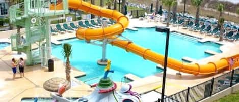 Una piscina techada, una piscina climatizada