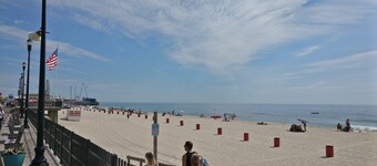 Cozy Family Vacation 2 bedroom apartment in Seaside Heights #446.