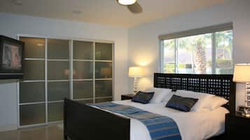 3 bedrooms, in-room safe, desk, iron/ironing board