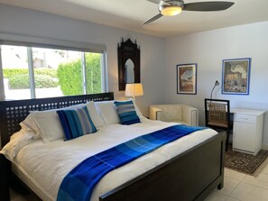 3 habitaciones, caja de seguridad en la habitación y escritorio 