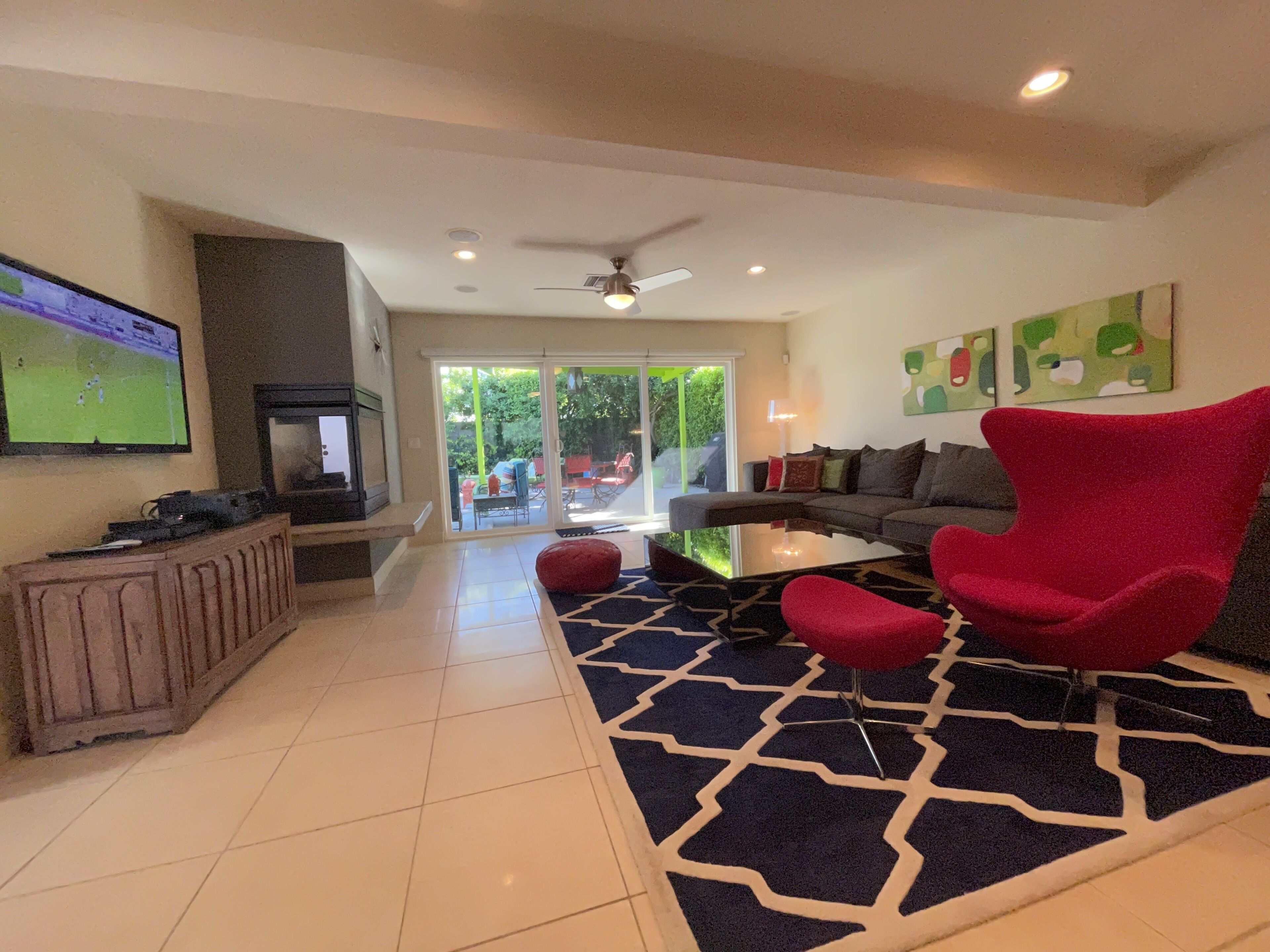 Smart TV, fireplace, DVD player, books