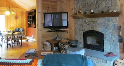 Comfy Home in the Adirondacks, close to Gore Mnt, hiking & snowmoble trails