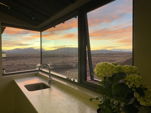 Sólfaxi Modern Luxury Villa, Amazing Panorama View, on the Golden Circle.