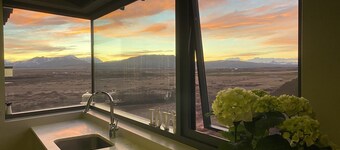 Villa de luxe moderne Sólfaxi, vue panoramique imprenable, sur le cercle d'or.