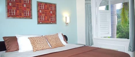 2 عدّة غرف نوم وأسرّة بطبقة علوية مريحة ومكواة/لوح كي وواي فاي مجانًا