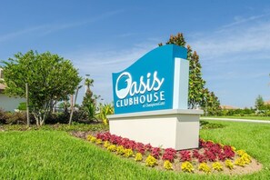 Property grounds - New Upgrade Orlando Disney Gated Resort Golf 8BR 5BA 9024 (Orlando)