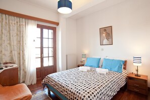 2 Schlafzimmer, BĂŒgeleisen/BĂŒgelbrett, WLAN, BettwĂ€sche