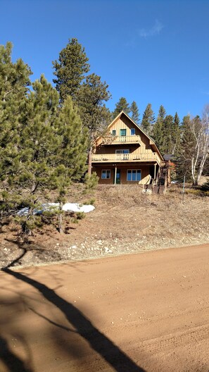 Exterior - Double Diamond Lodge on Terry Peak--Your outdoor adventures await!! (Lead)