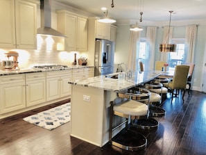 Fridge, microwave, oven, stovetop - Luxury Modern Southern  Home (also A Masters Rental) (Evans)