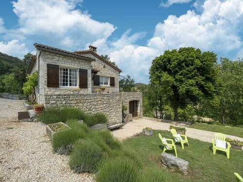 Vakantiehuis in Montclus aan de rivier