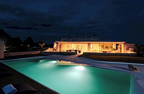 White Stone House 6+1, Emma Villas