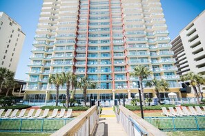 Property grounds - 2 BR/2BA Oceanfront,Central,Many amenities,WIFI (Myrtle Beach)