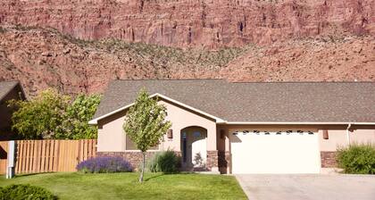 Westwater - Spacious 3 Bed, 2.5 Bath Moab House - Sleeps 8