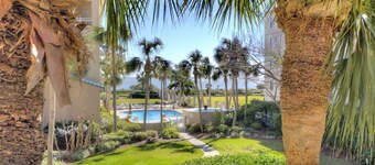 2 BR / 2BA Oceanfront Condo på smukke St. Simons Island