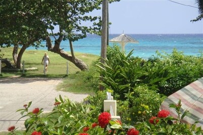 VILLA BY THE SEA - Steps from the BEACH - CHEF services included