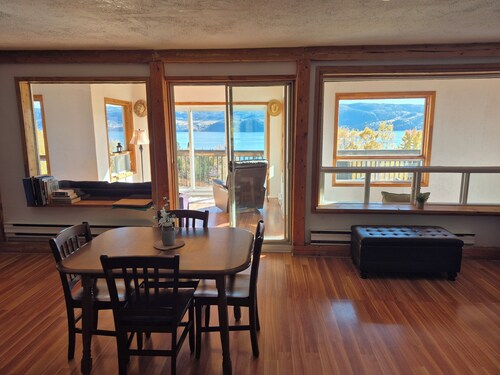 Villa de la Montagne VUE sur le Fjord - Sainte-Rose-du-Nord