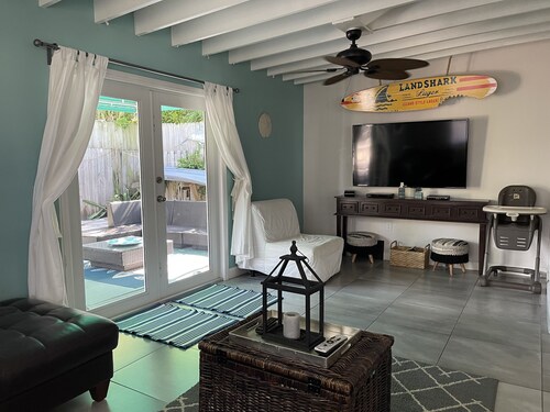 Hou la la! Beach House à quelques pas de l'océan