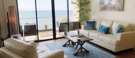 Smart-TV, Videospiele, DVD-Player, Videothek