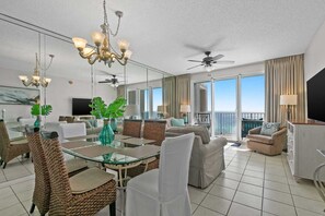Dining - The REEL Deal ! Majestic Sun 1010A Amazing Gulf Views 10th floor (Destin)