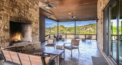 Casa de lujo en el río Blanco con piscina y jacuzzi