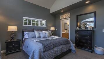 3 bedrooms, desk, iron/ironing board, free WiFi