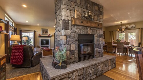 Ferndale's Sweet Retreat 