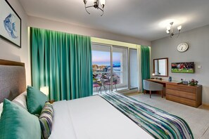 Apartment, 2 Bedrooms, Sea View | In-room safe, desk, iron/ironing board, free WiFi