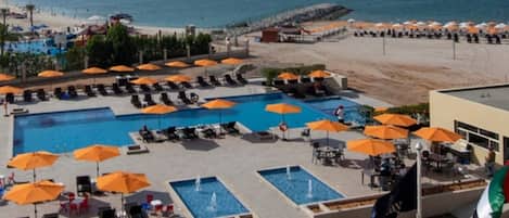 Uitzicht op strand/zee