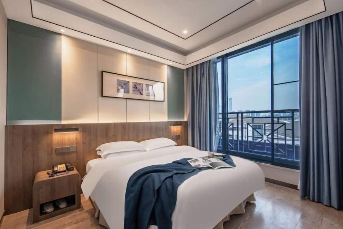 1 Schlafzimmer, Zimmersafe, Schreibtisch, Verdunkelungsvorhänge