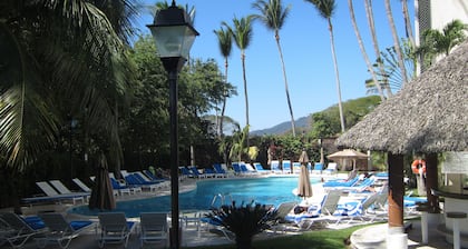 Appartement luxueux sur le golf à l'océan à Acapulco