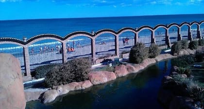 Appartement trÚs confortable en 2Úme ligne à proximité de la mer et des commerces