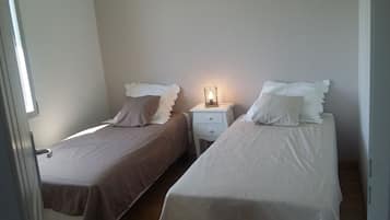 2 chambres, fer et planche Ă  repasser, lit parapluie, Wi-Fi gratuit