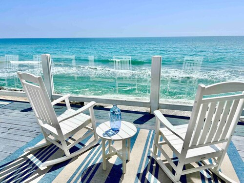 Beachfront Fun, Classic Beach House w/ Fire Ring