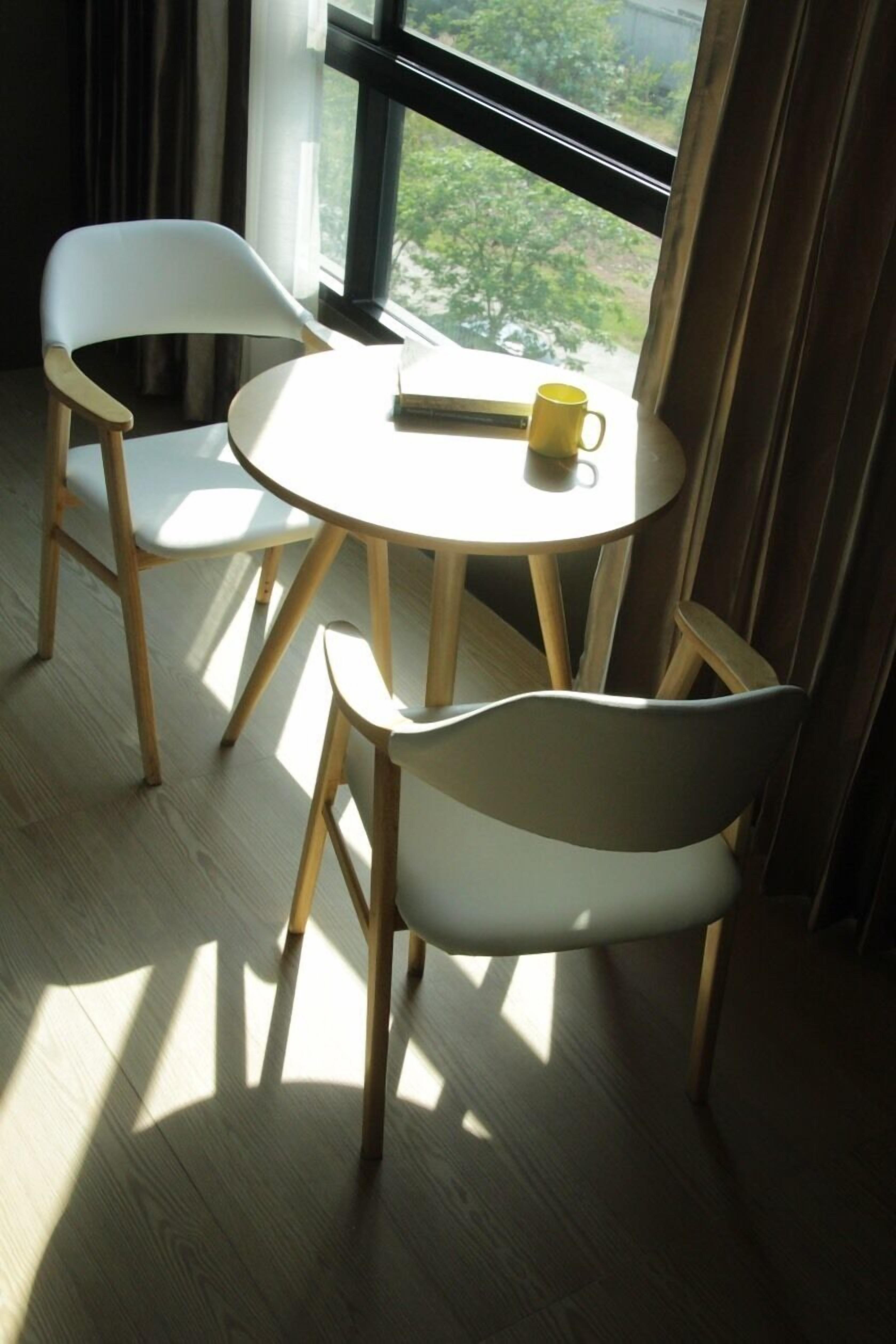 executive suite, 1 bedroom, pool view, overwater | desk, free wifi