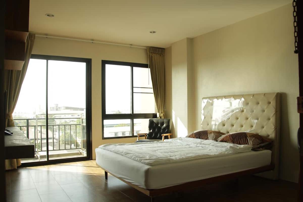 Standard Double Room | Desk, free WiFi