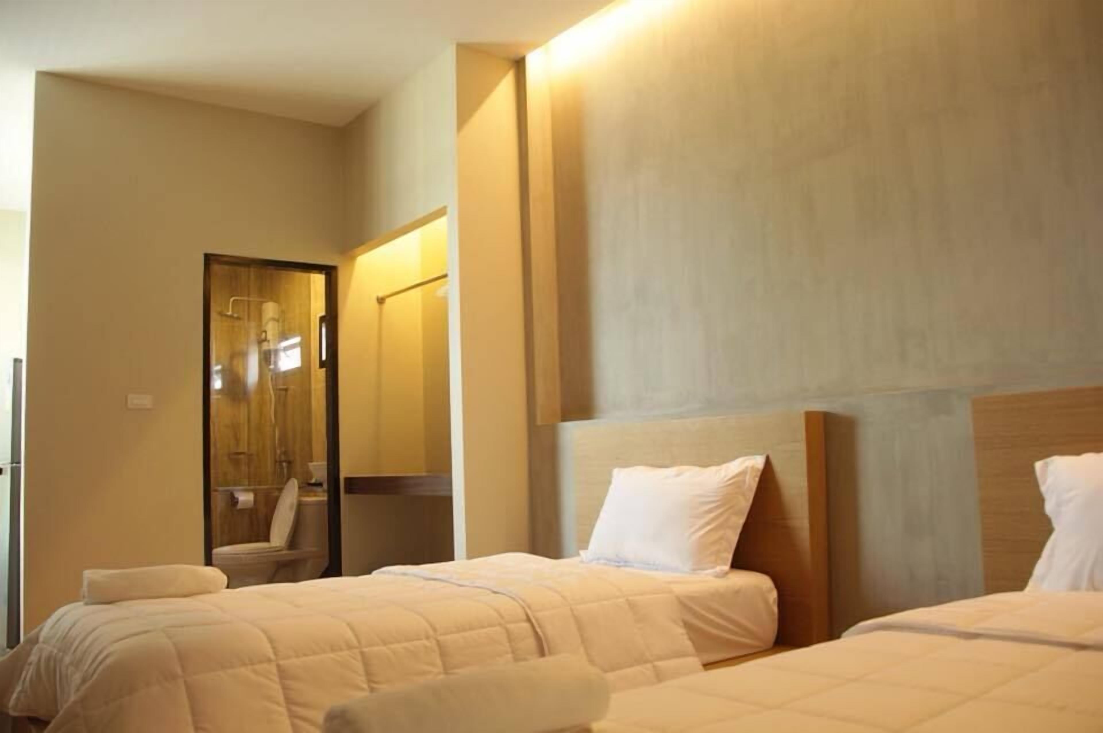 one bedroom villa | desk, free wifi